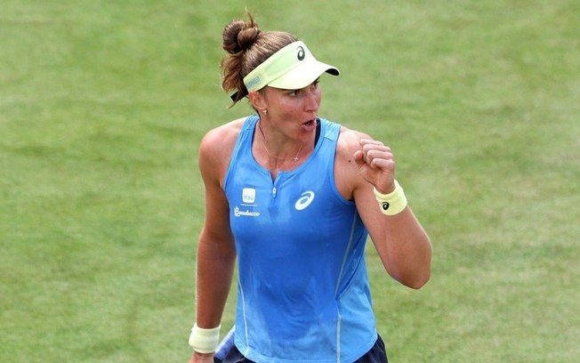 Bia Haddad celebra vitória de virada após empatar e fechar segundo set contra adversária ucraniana. Reprodução: iG Esporte