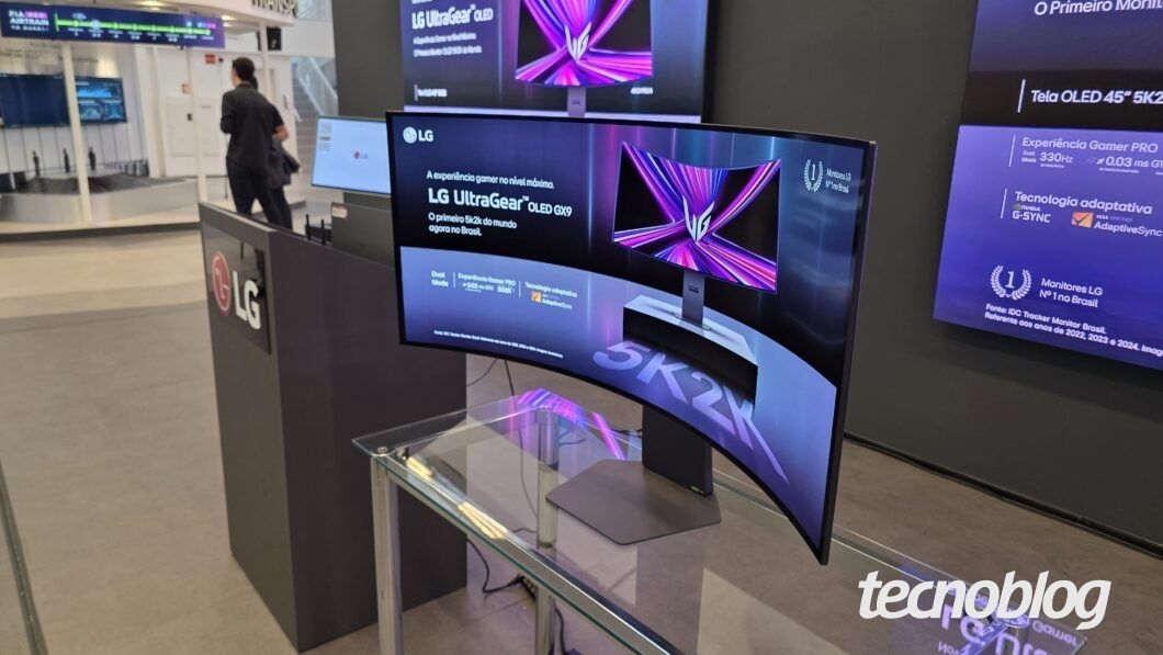 LG lança monitor UltraGear OLED GX9 com tela curva de 45 e resolução 5K2K.; Reprodução: Thássius Veloso.