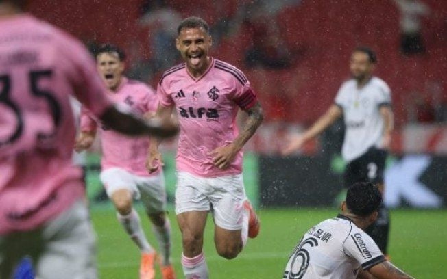 Alan Patrick abriu o placar no Beira-Rio, primeira vitória de Ramón Díaz. Reprodução: Retorno do item 11