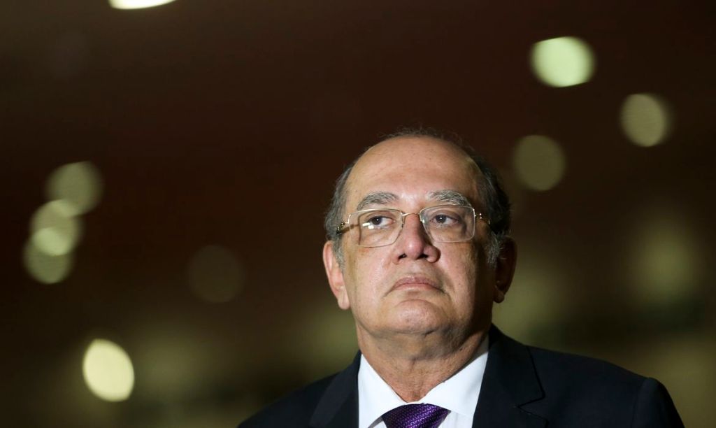Gilmar Mendes celebra vitória do Brasil no Oscar 2025