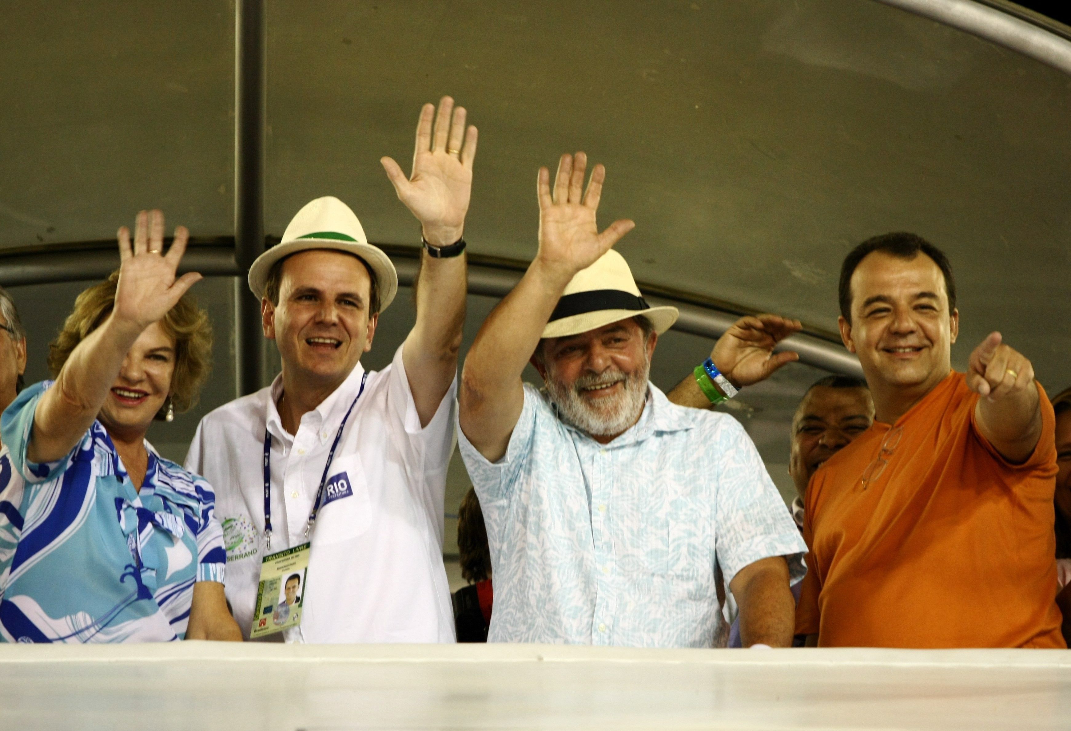 Lula acompanha desfile no Sambódromo da Sapucaí durante o Carnaval.. Reprodução: Oglobo