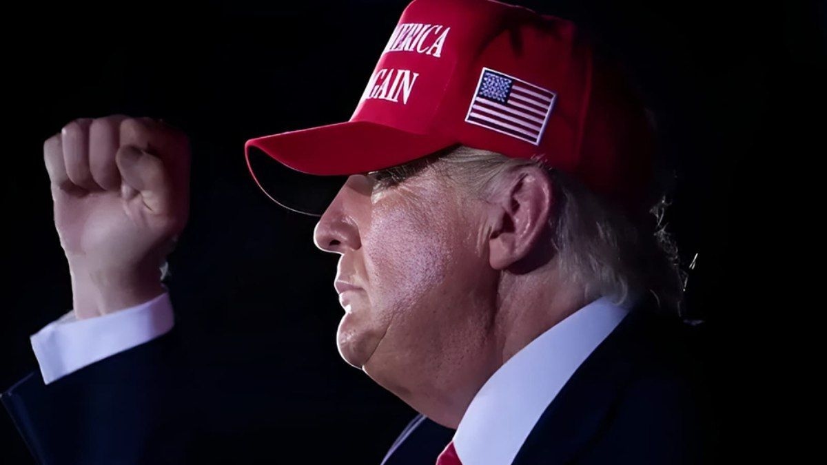 Liderança americana discute estratégias econômicas após queda nas bolsas. Reprodução: Ultimate News