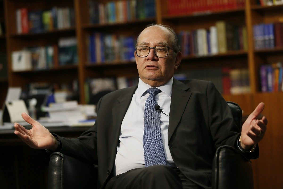 Gilmar Mendes, do STF, defende a manutenção das penas para condenados pelos atos de 8 de janeiro. Reprodução: Folha de S.Paulo