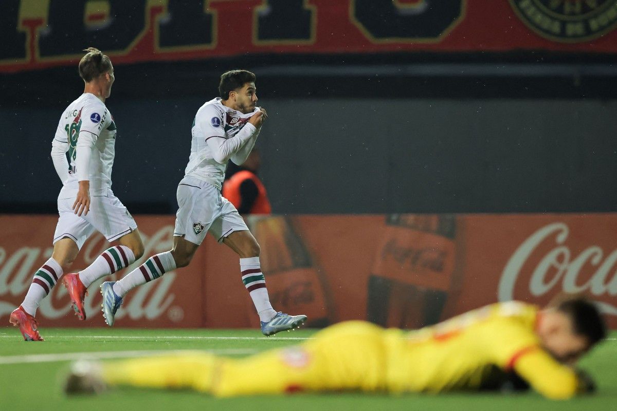 Nonato celebra seu gol que empatou o jogo na Sul-Americana. Reprodução: Globo