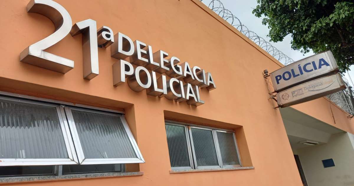 Mulher atropela crianças com carro roubado e é presa