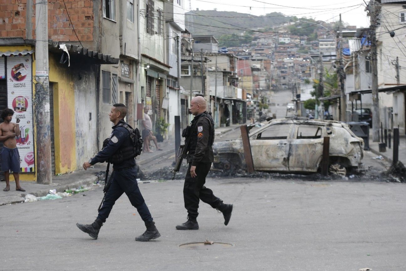 Polícias deflagram megaoperação contra o Comando Vermelho nos complexos do Alemão e da Penha. Reprodução: Retorno do item 11