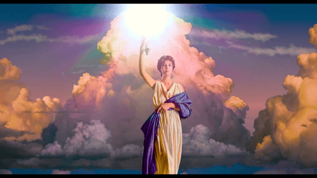 Uma sessão de fotos descontraída durante o almoço. Reprodução: IGN Brasil