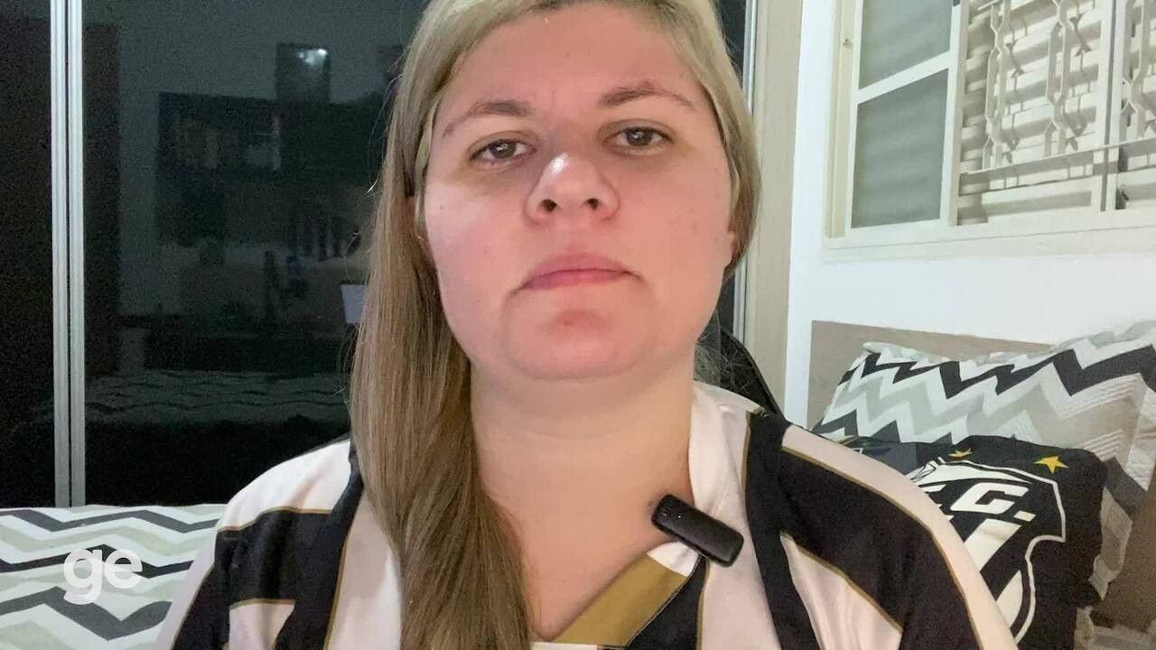 Meia-atacante comenta postagem do ex-jogador Denílson. Reprodução: Globo