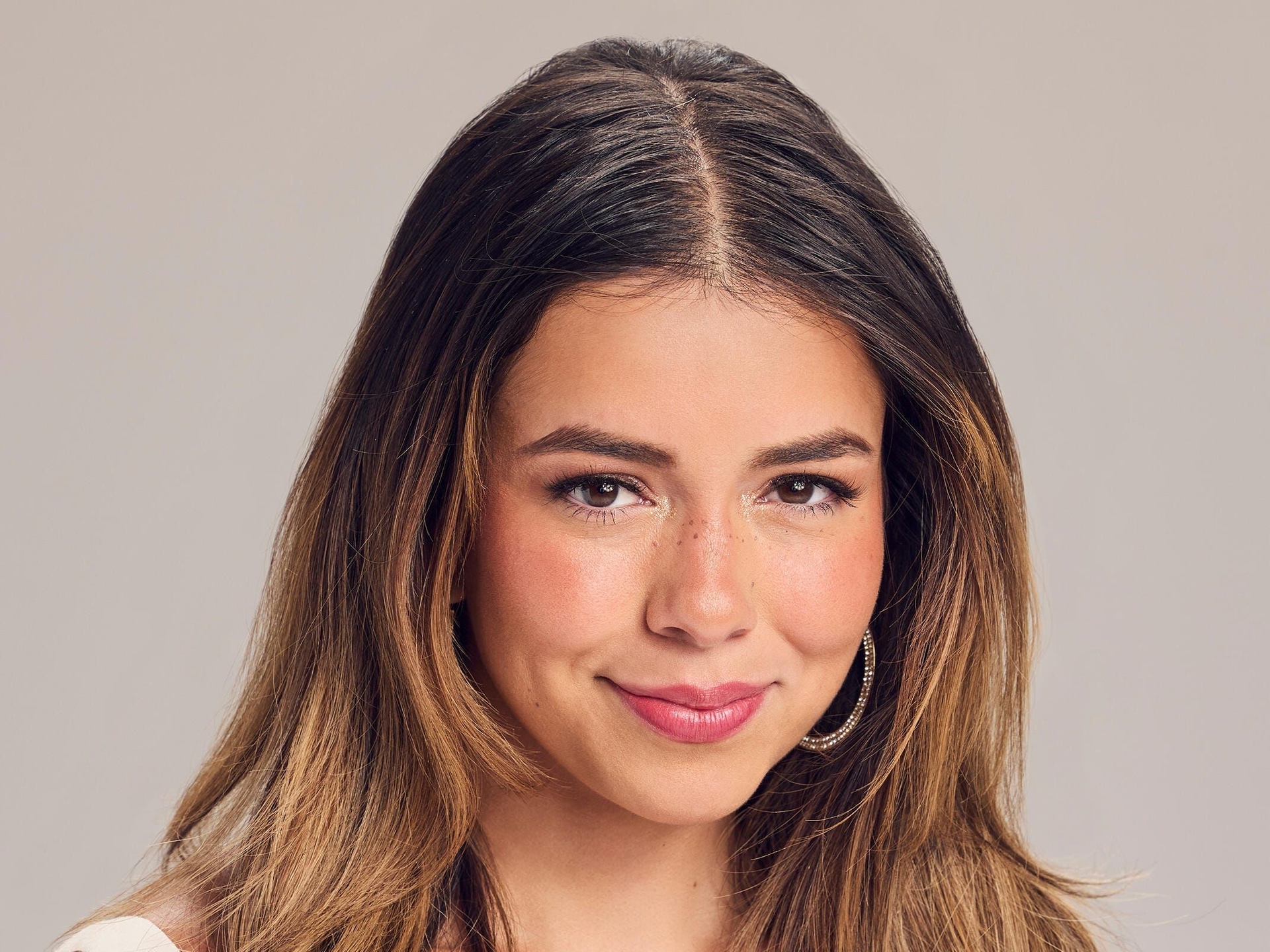 Jen Affleck, estrela de 'The Secret Lives of Mormon Wives', em cena de promoção da série. Reprodução: Business Insider