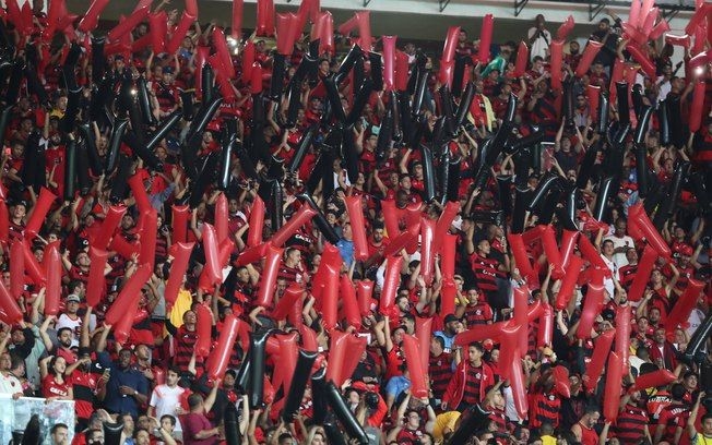 Torcida do Flamengo empolga com nova paródia para o mundial. Reprodução: IG.