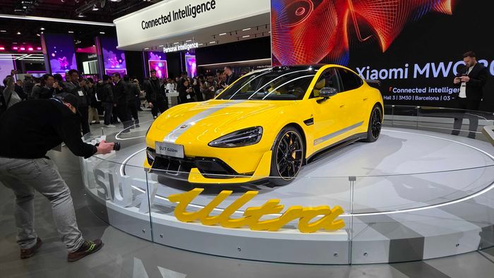 Xiaomi SU7 Ultra é destaque no MWC 2025