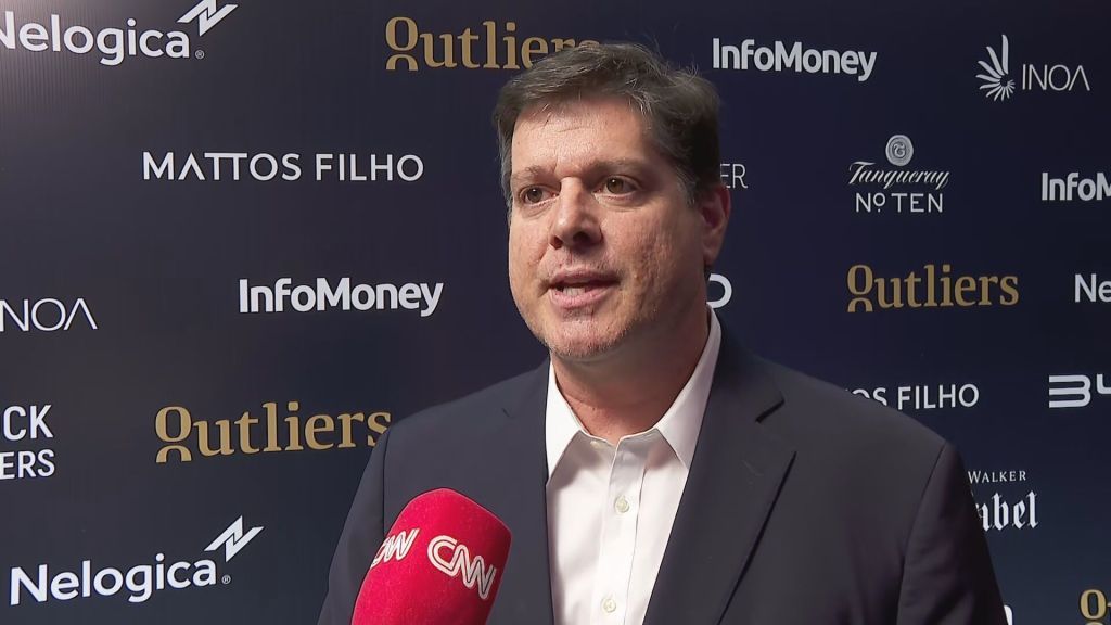 Baleia Rossi discute fusão do MDB com o PSDB