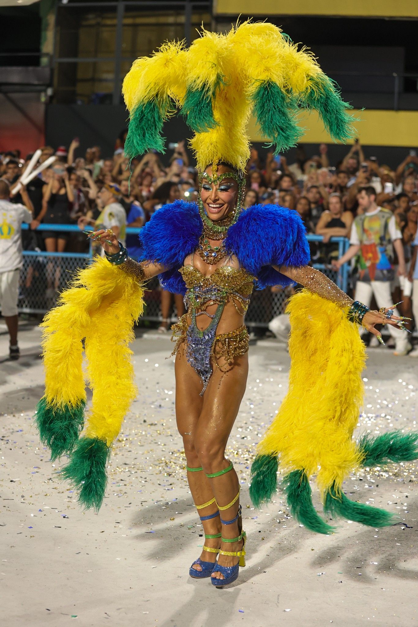 Nicolas Prattes faz declaração apaixonada pelo aniversário de Sabrina Sato.. Reprodução: Gshow