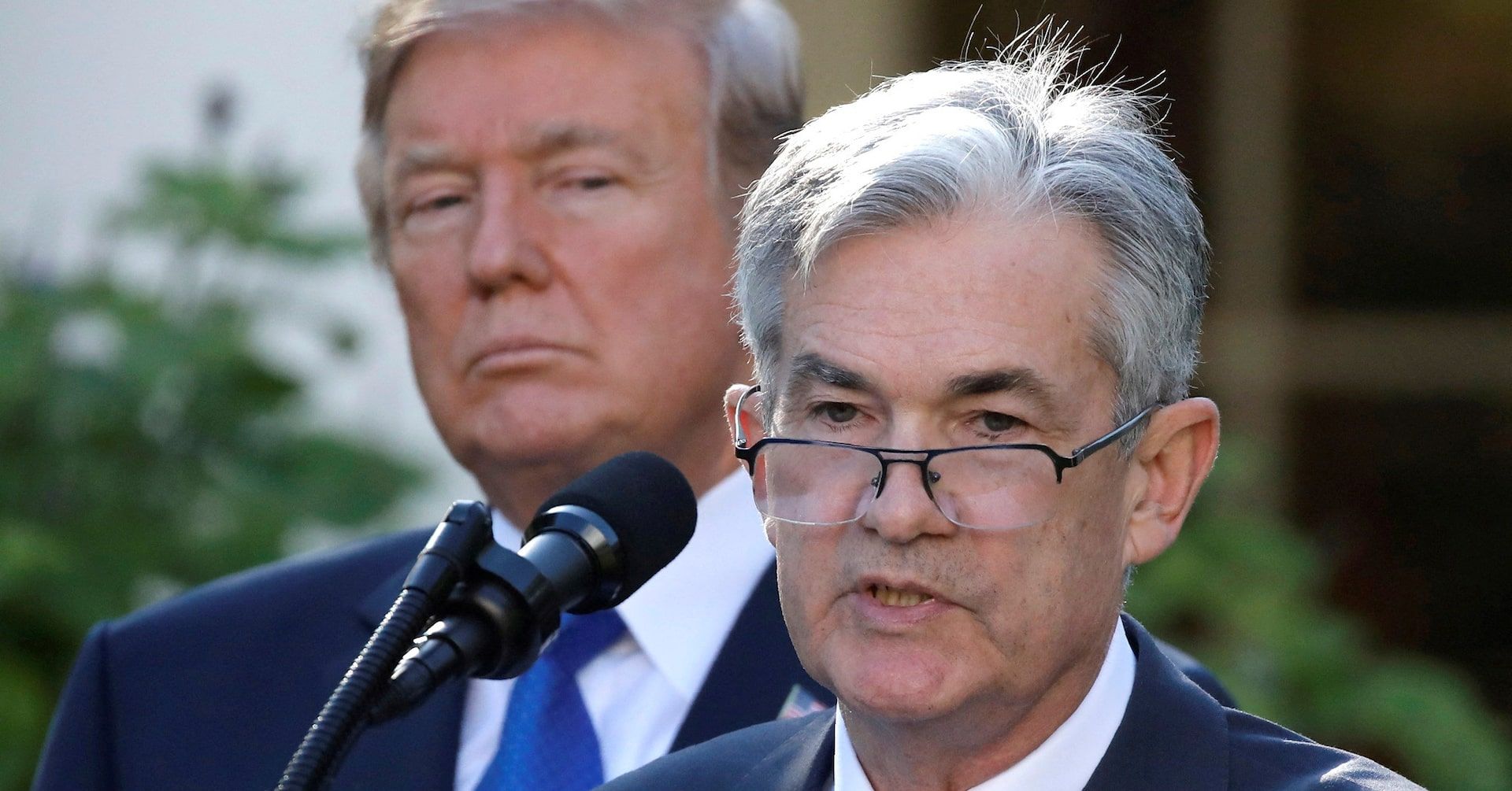 Trump pede demissão de Jerome Powell e cortes nas taxas de juros do Fed.; Reprodução: Reuters