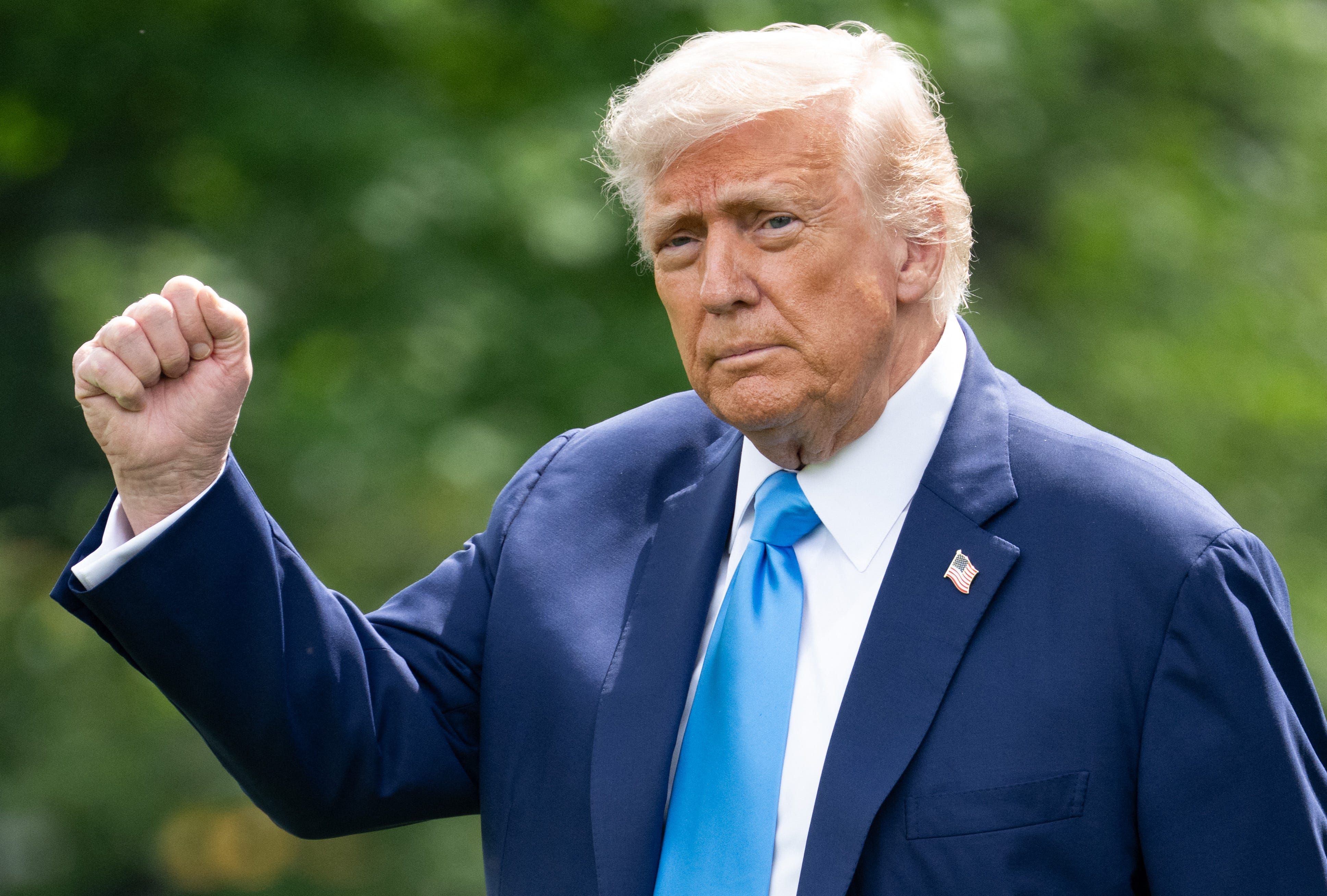 Donald Trump anuncia novas diretrizes para impulsionar o mercado de criptomoedas.; Legenda da imagem. Reprodução: Business Insider