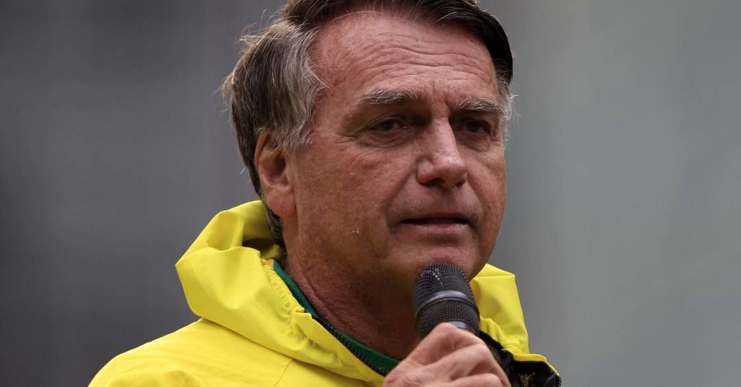 Jair Bolsonaro realiza ato na Avenida Paulista em busca de apoio político. Reprodução: Veja