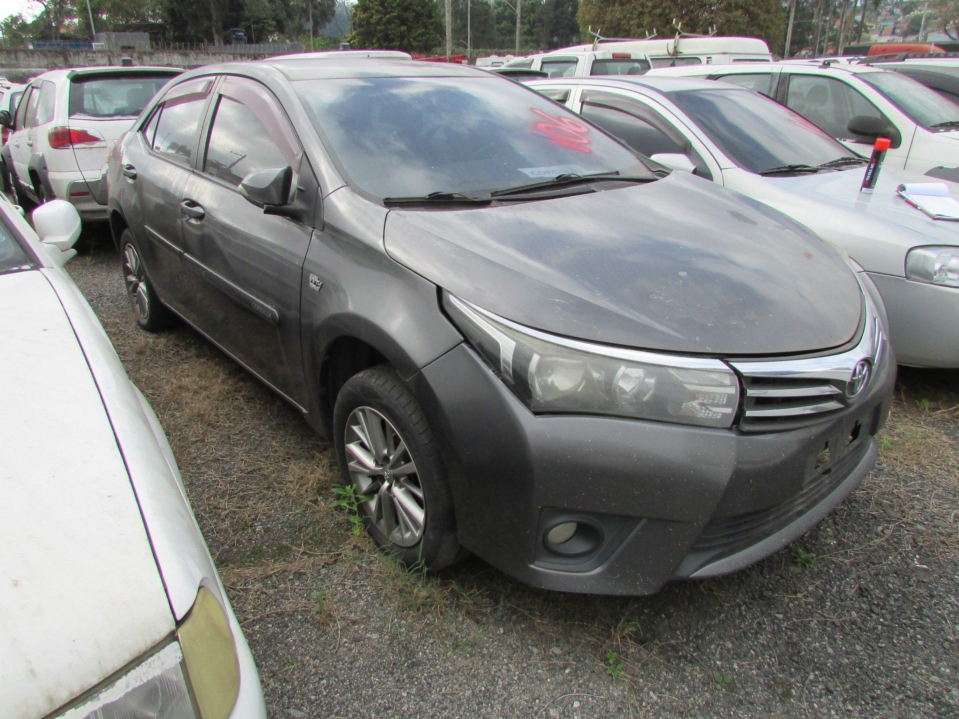 Leilão do Governo de SP oferece Honda XRE 300 por R$ 900 e Corolla mais barato que iPhone. Reprodução: G1