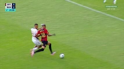 Ceni orienta Iago Borduchi e Jean Lucas durante empate sem gols contra o Sport. Reprodução: Globo