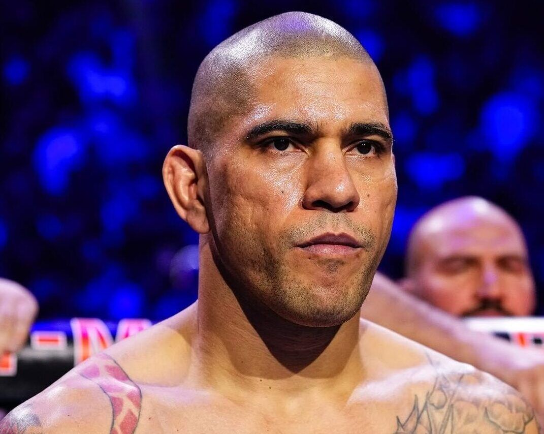 Poatan fala sobre derrota e planeja revanche com Ankalaev