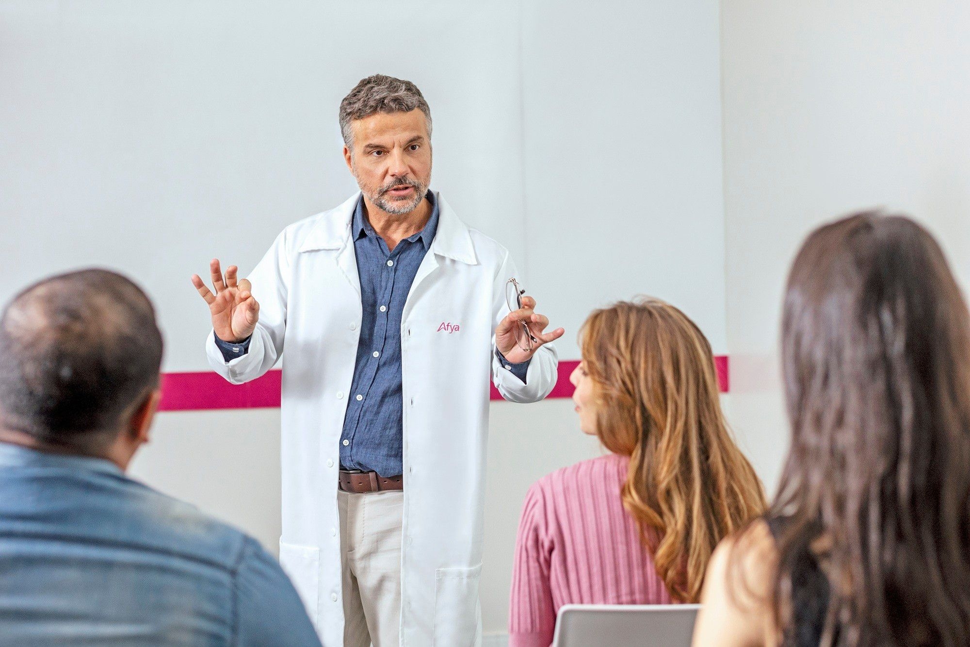 Médicos ampliam atuação, unindo consultório e inovação em saúde, empreendedorismo e educação. Reprodução: Globo