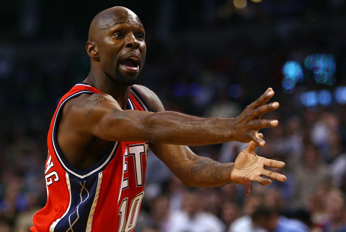 Ex-jogador da NBA preso por agressão à namorada