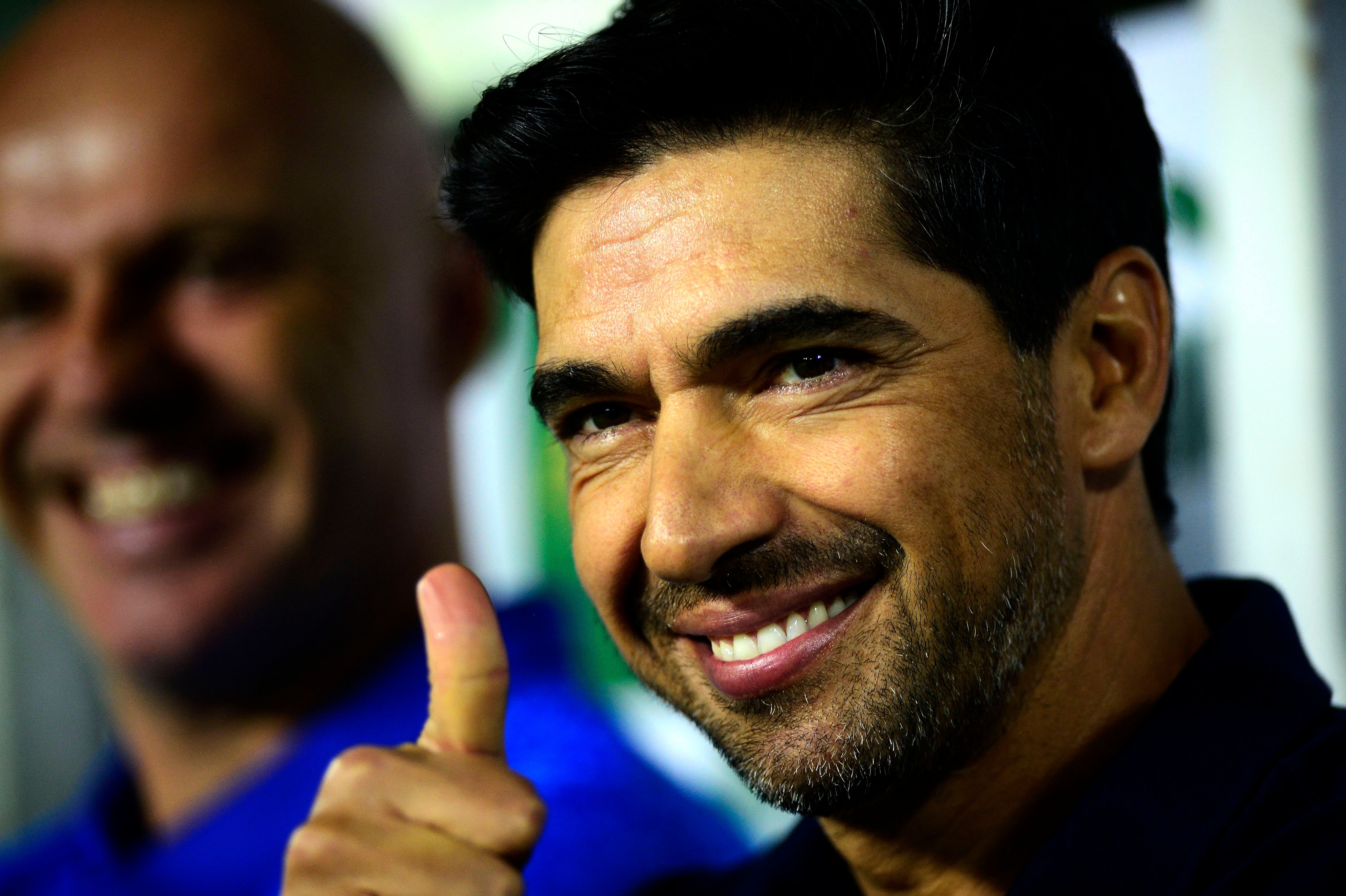 Comissão técnica do Verdão discute renovação após cinco anos de trabalho. Reprodução: Globo