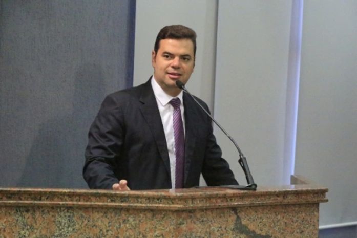 Vereador Chico Filho se prepara para mediar insatisfações na Câmara Municipal. Reprodução: redação