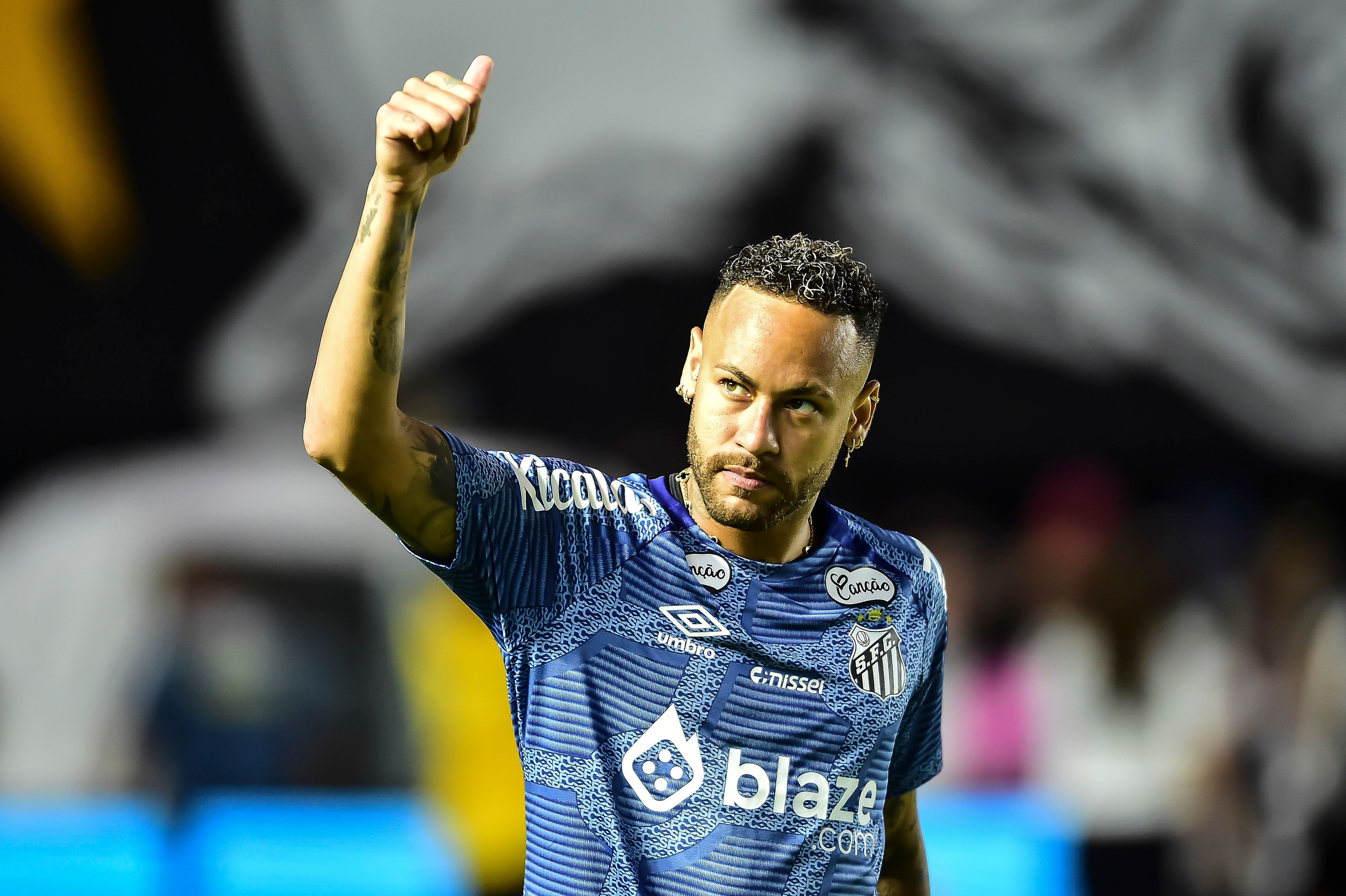 Neymar sofre lesão leve e tempo de recuperação é estimado