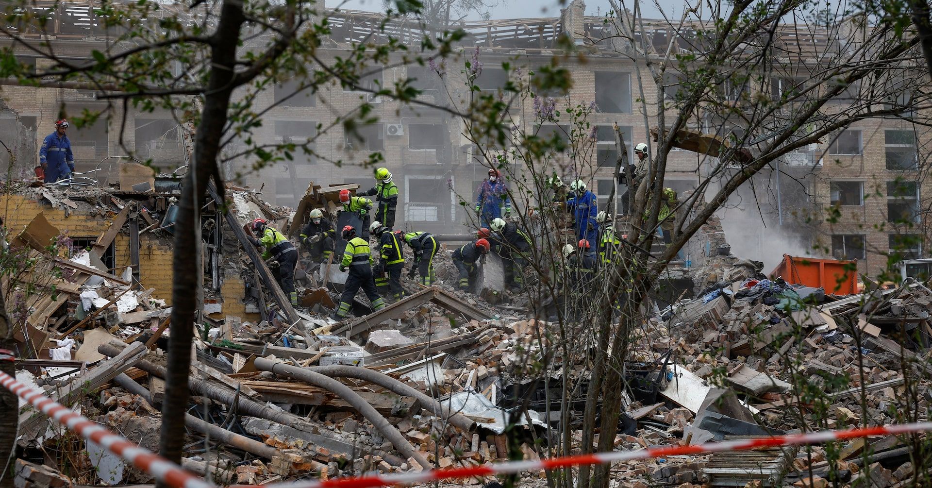 Vladimir Putin declara um cessar-fogo de três dias na guerra com a Ucrânia. Reprodução: Reuters