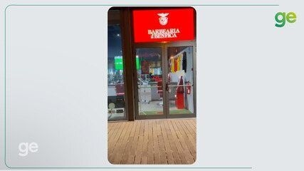 Artur Moraes apresenta a Barbearia à Benfica, unindo futebol e empreendedorismo em Santarém. Reprodução: Globo