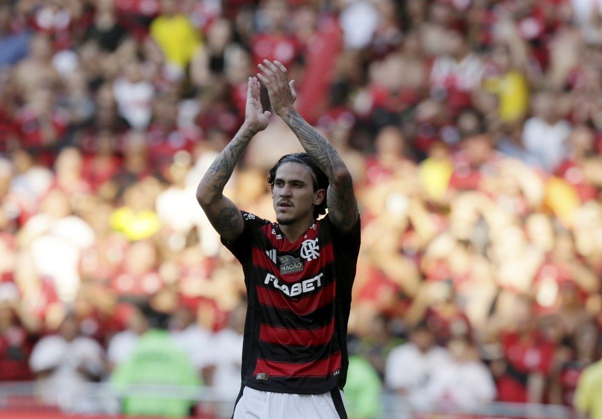 Torcida lota o Maracanã durante vitória do Flamengo sobre o adversário paulista. Reprodução: Globo
