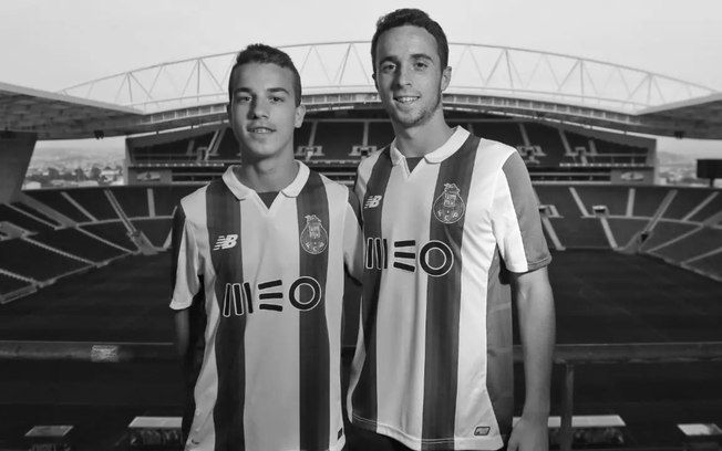 André Silva e Diogo Jota são homenageados após trágico acidente. Reprodução: Esporte IG
