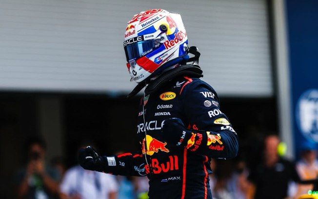 Max Verstappen enfrenta risco de suspensão na F1 após acumular 11 pontos na superlicença. Reprodução: Vladimir Rys