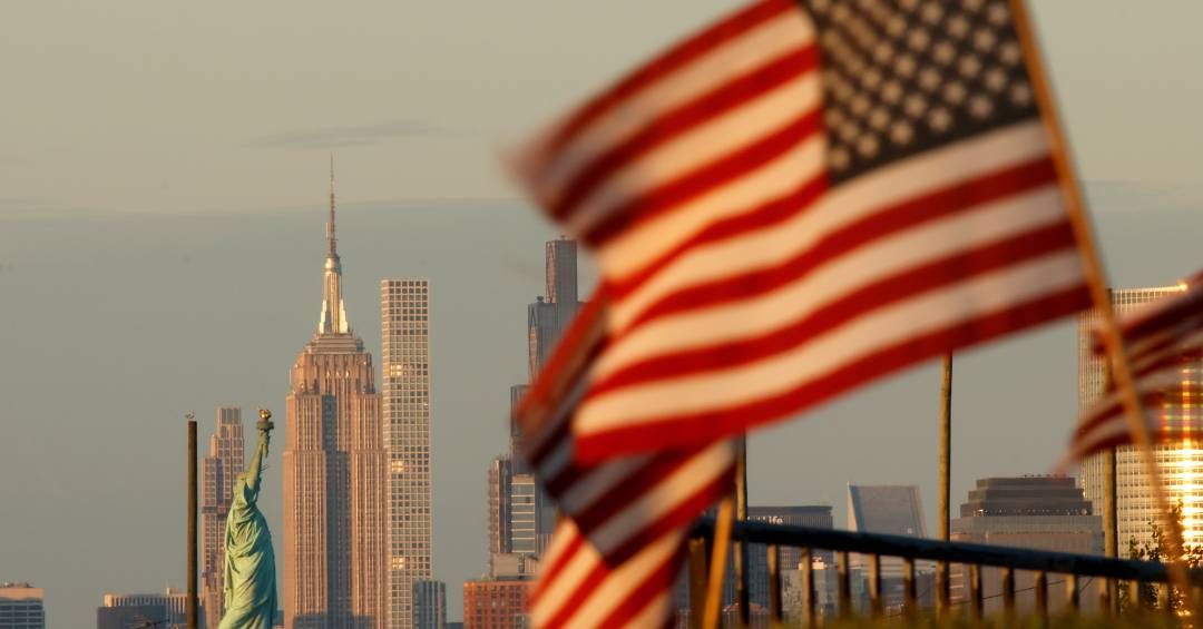 Mercados sobem com fim do shutdown nos EUA, após acordo no Senado. Legenda da imagem. Reprodução: Retorno do item 11