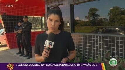 Funcionários do Sport demonstram receio após invasão do CT por torcedores.; Reprodução: Globo