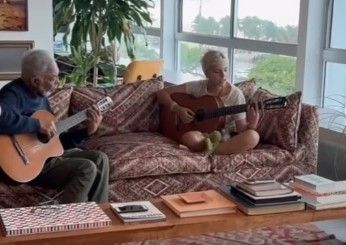 Gilberto Gil apoia a turnê solo da neta, Flor Gil, com shows em São Paulo, Salvador e Rio. Reprodução: Globo