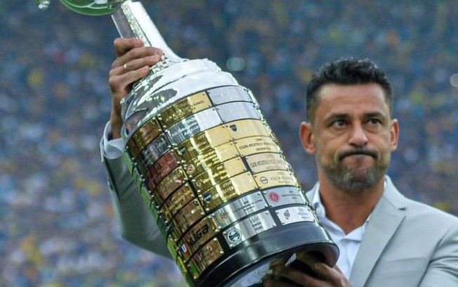 Fred apoia o Fluminense em sua campanha histórica e incentiva a torcida. Reprodução: Esporte IG