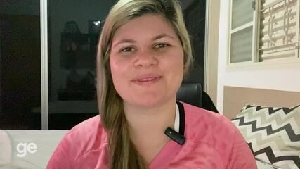 Neymar e Guilherme comemoram a vitória do Santos sobre o Vitória no Campeonato Brasileiro. Reprodução: Globo