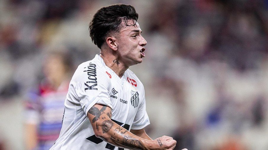 Santos supera Fortaleza com gol nos acréscimos e sai da zona de rebaixamento. Reprodução: Esporte ig