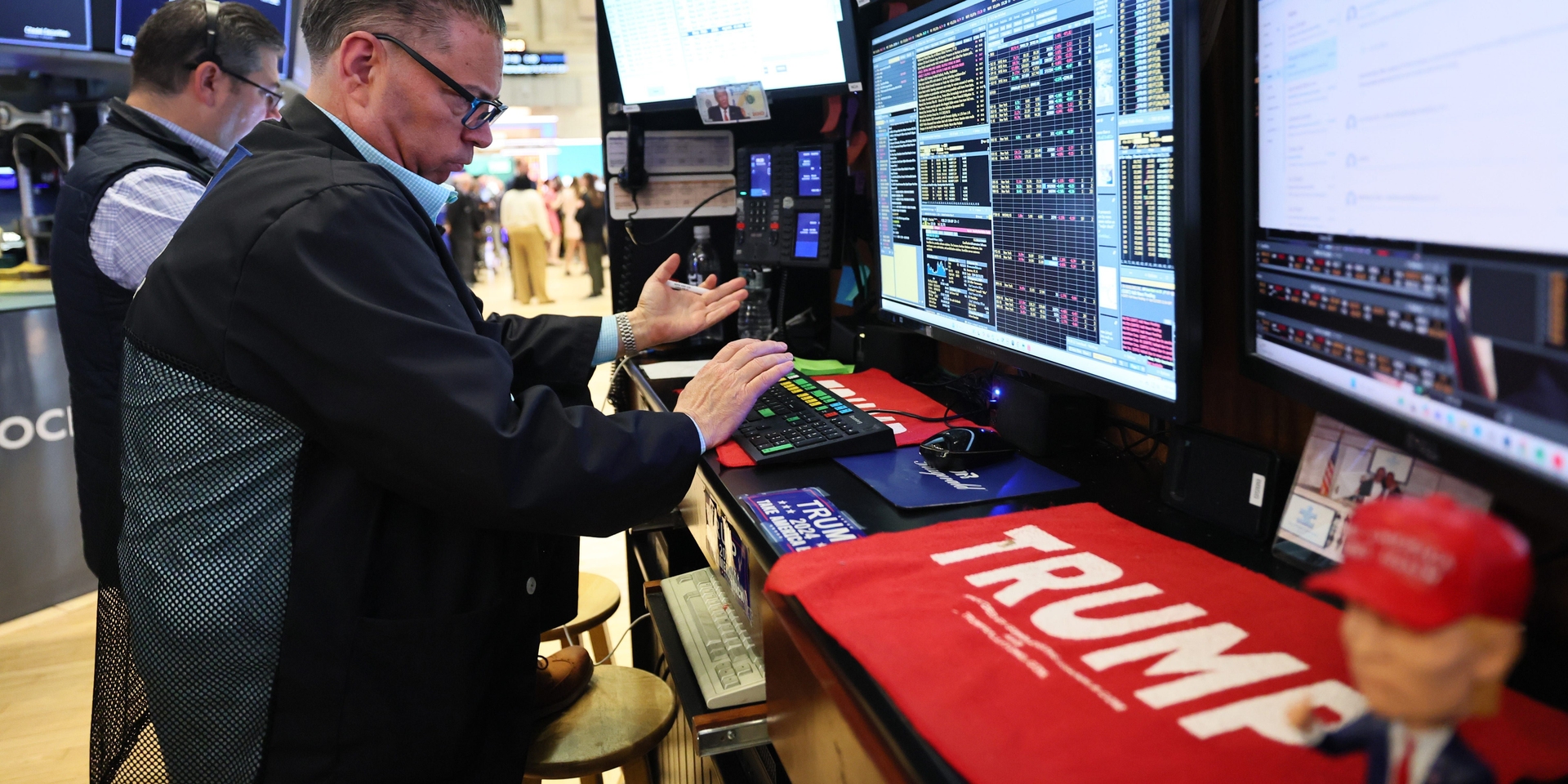 Investidores avançam no mercado, ignorando preocupações com a guerra comercial de Trump, segundo pesquisa do BofA.; Reprodução: Business Insider