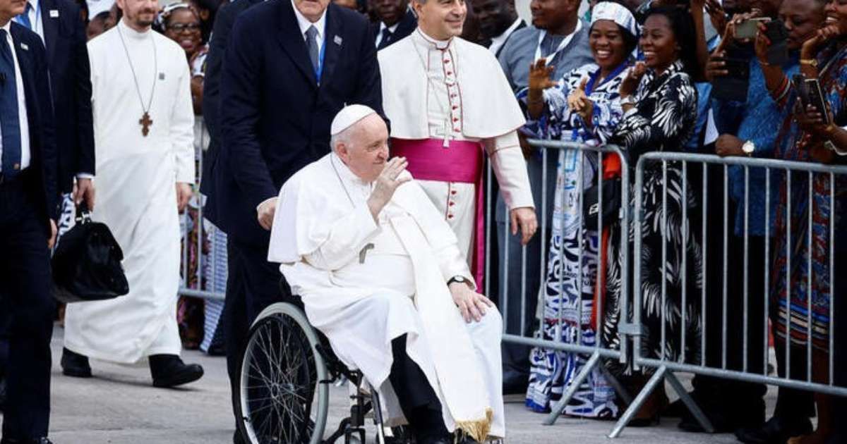 Estado de saúde do Papa continua crítico