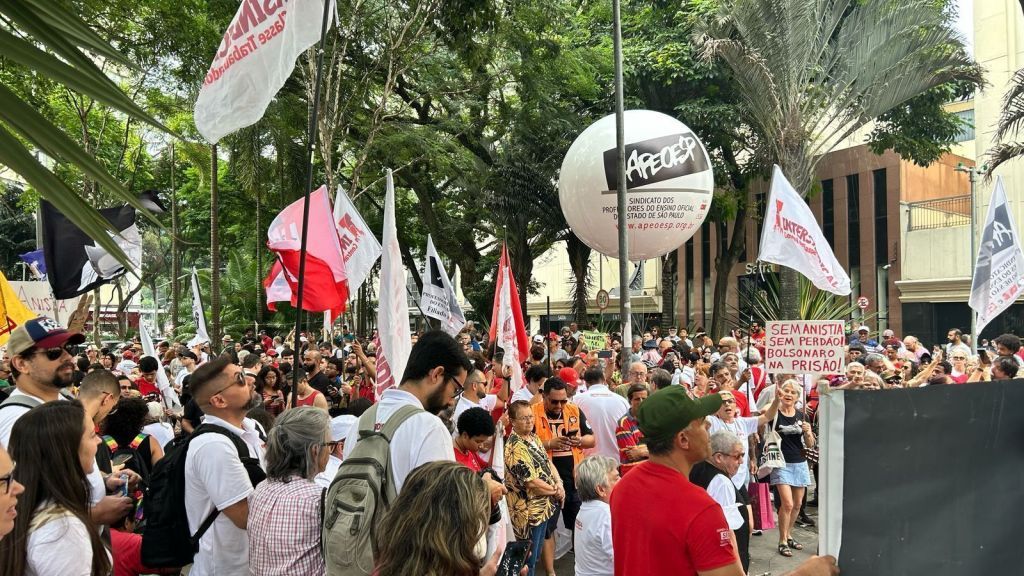 Movimentos Sociais Rompem Silêncio Contra Anistia a Golpistas