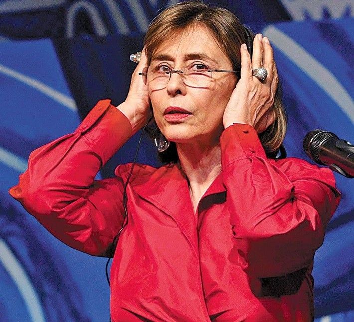 Escritora iraniana Azar Nafisi comenta o regime.. Reprodução: Oglobo