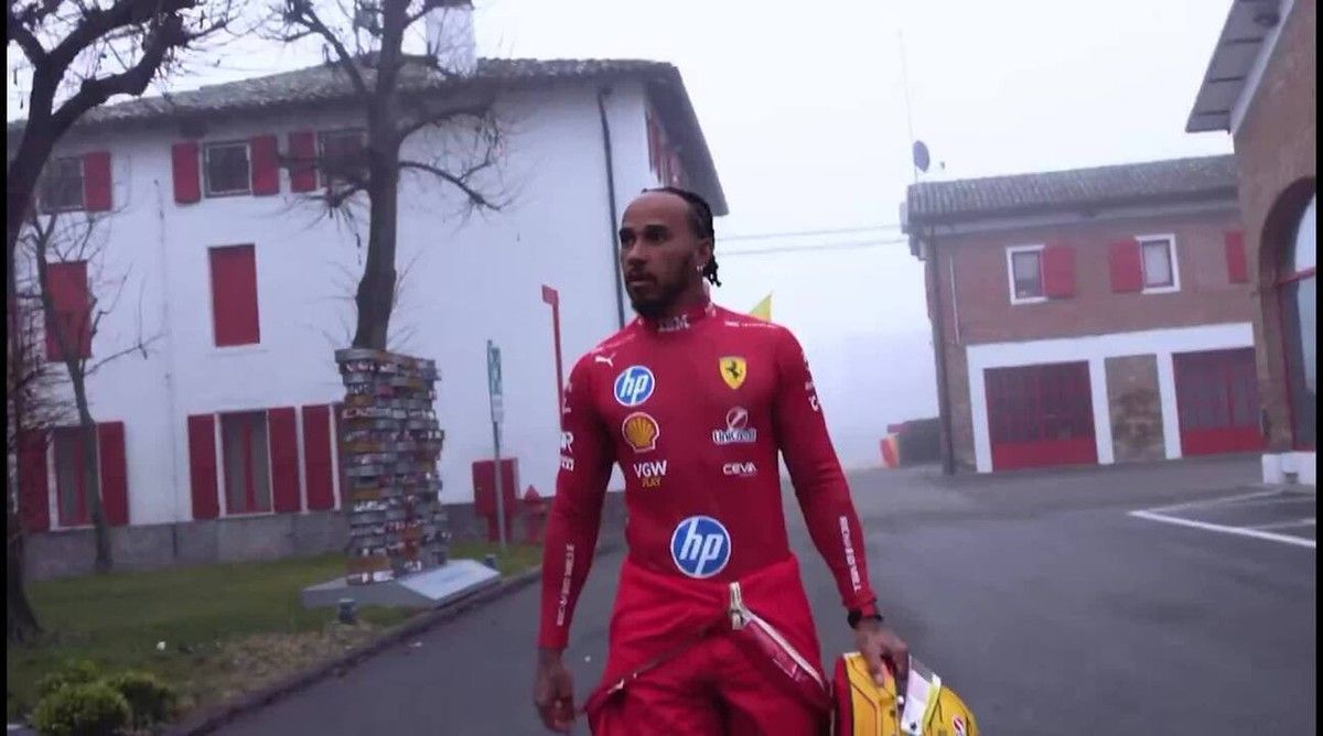 Hamilton se envolve em acidente durante testes com Ferrari