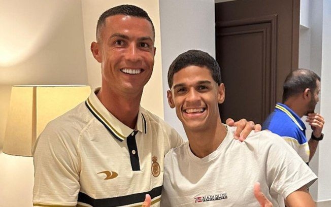 Luva de Pedreiro recebe apoio de Cristiano Ronaldo durante internação. Reprodução: ig.com.br