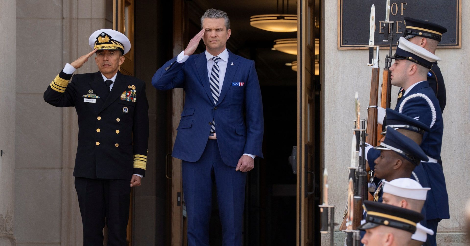 Secretário de Defesa revela detalhes de ataque no Iémen em grupo de mensagens pessoal. Reprodução: Reuters