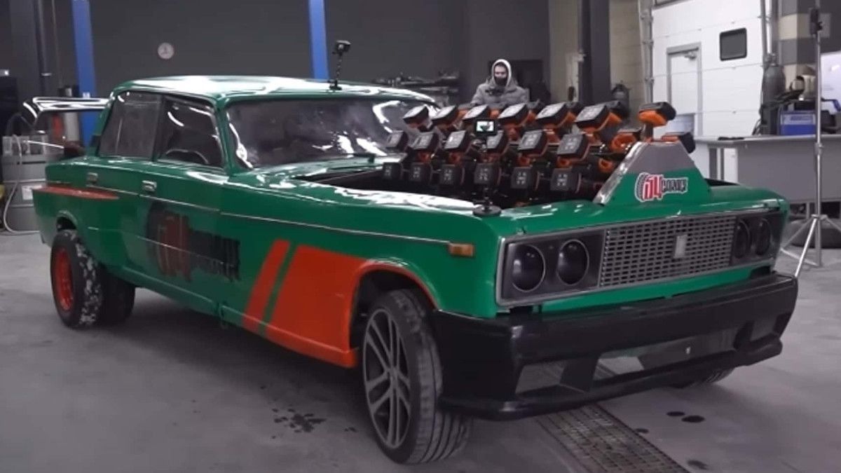Lada Laika ganha motor elétrico com 50 furadeiras