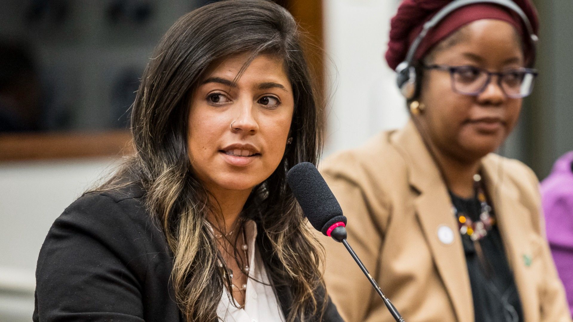 Priscila Sousa compartilha sua trajetória de indocumentada a eleita em Massachusetts.; Reprodução: Globo