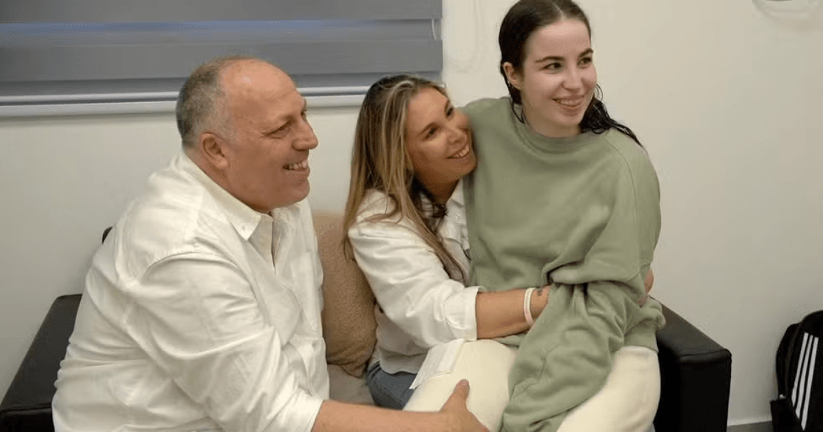 Reencontro emocionante de soldado israelense com a família