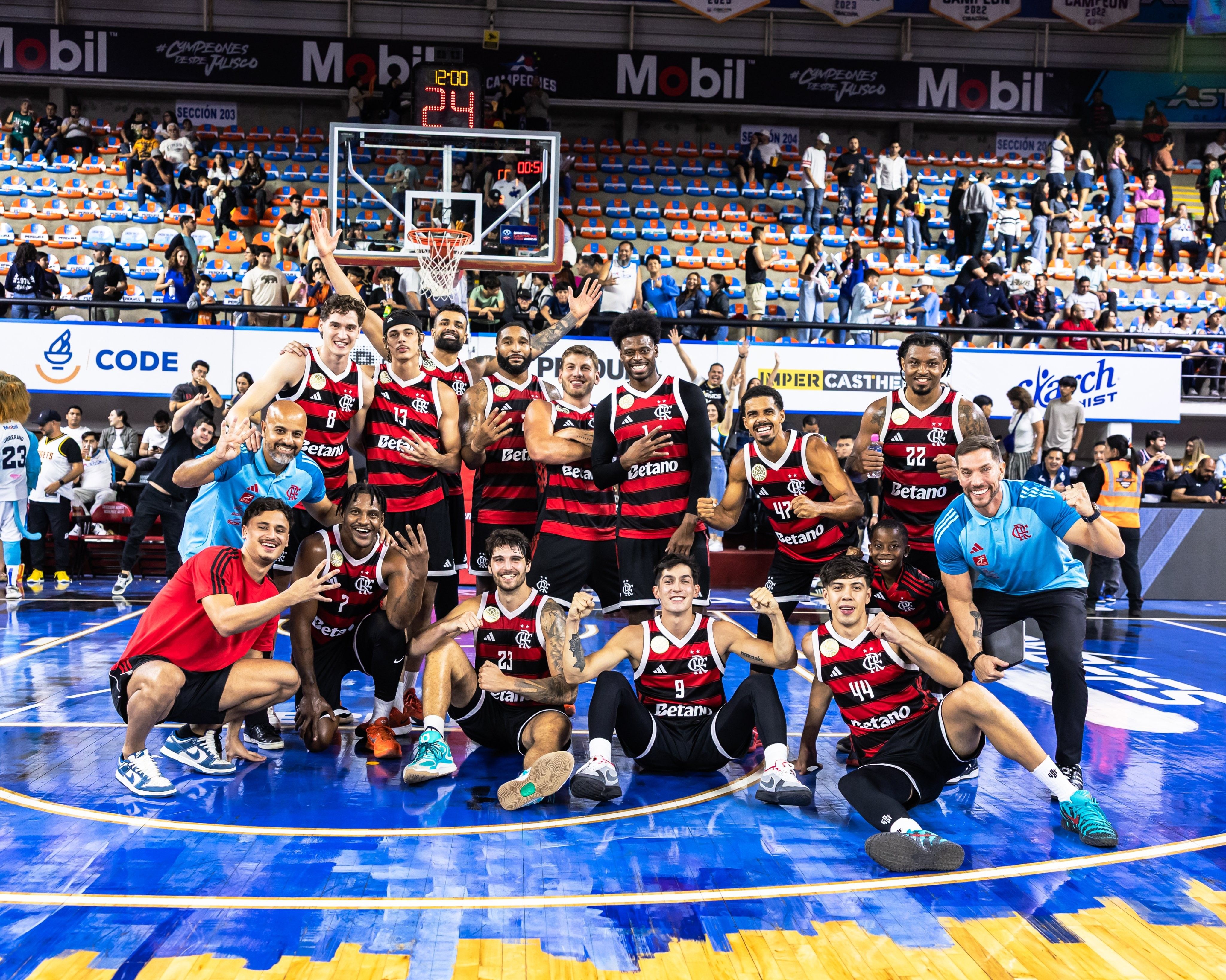 Flamengo vence no México e avança à semifinal da Champions de Basquete. Reprodução: Ge